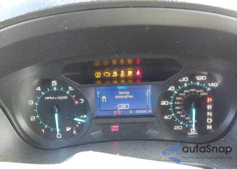 2013 Ford Explorer z USA, uszkodzony, nr VIN 1FM5K7B82DGA57689